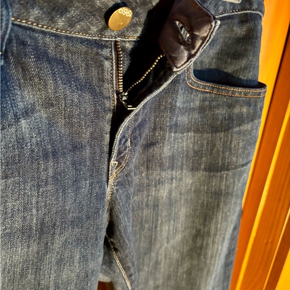 ⭐️Gap 1969 Real Straight Jeans⭐️ - Picture 3 of 11